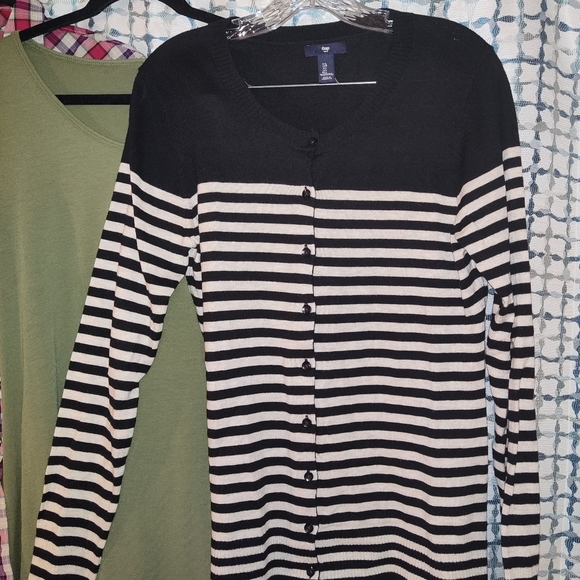 Bundle of 4 Women's tops size Large - Picture 4 of 10